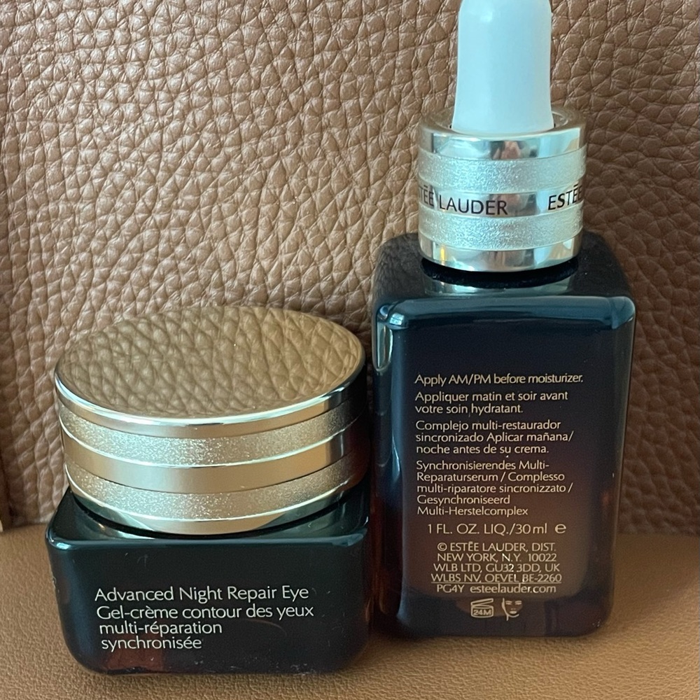 Estee Lauder Advanced Night Repair Set - Black and Gold - Picture 2 of 5